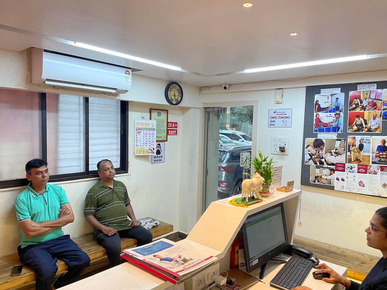 Madhavbaug Clinic Airoli Waiting Area